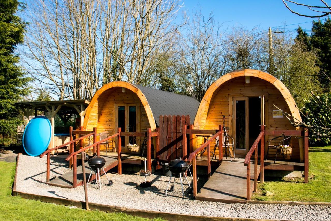 Log Cabin Kells  Luaran gambar
