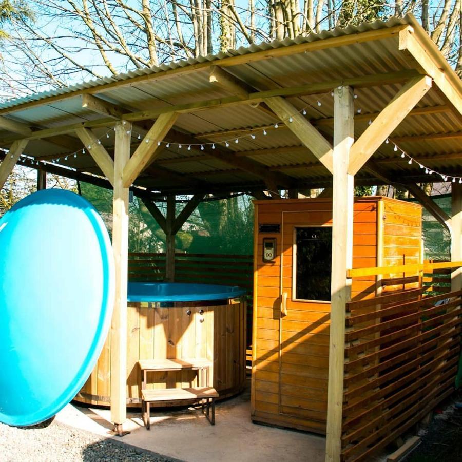 Log Cabin Kells  Luaran gambar
