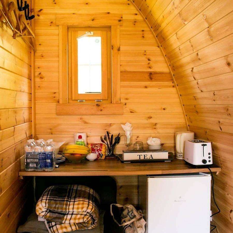 Log Cabin Kells  Luaran gambar