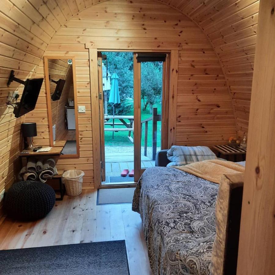 Log Cabin Kells  Luaran gambar