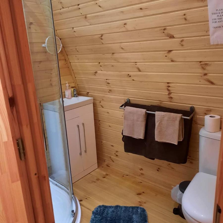 Log Cabin Kells  Luaran gambar
