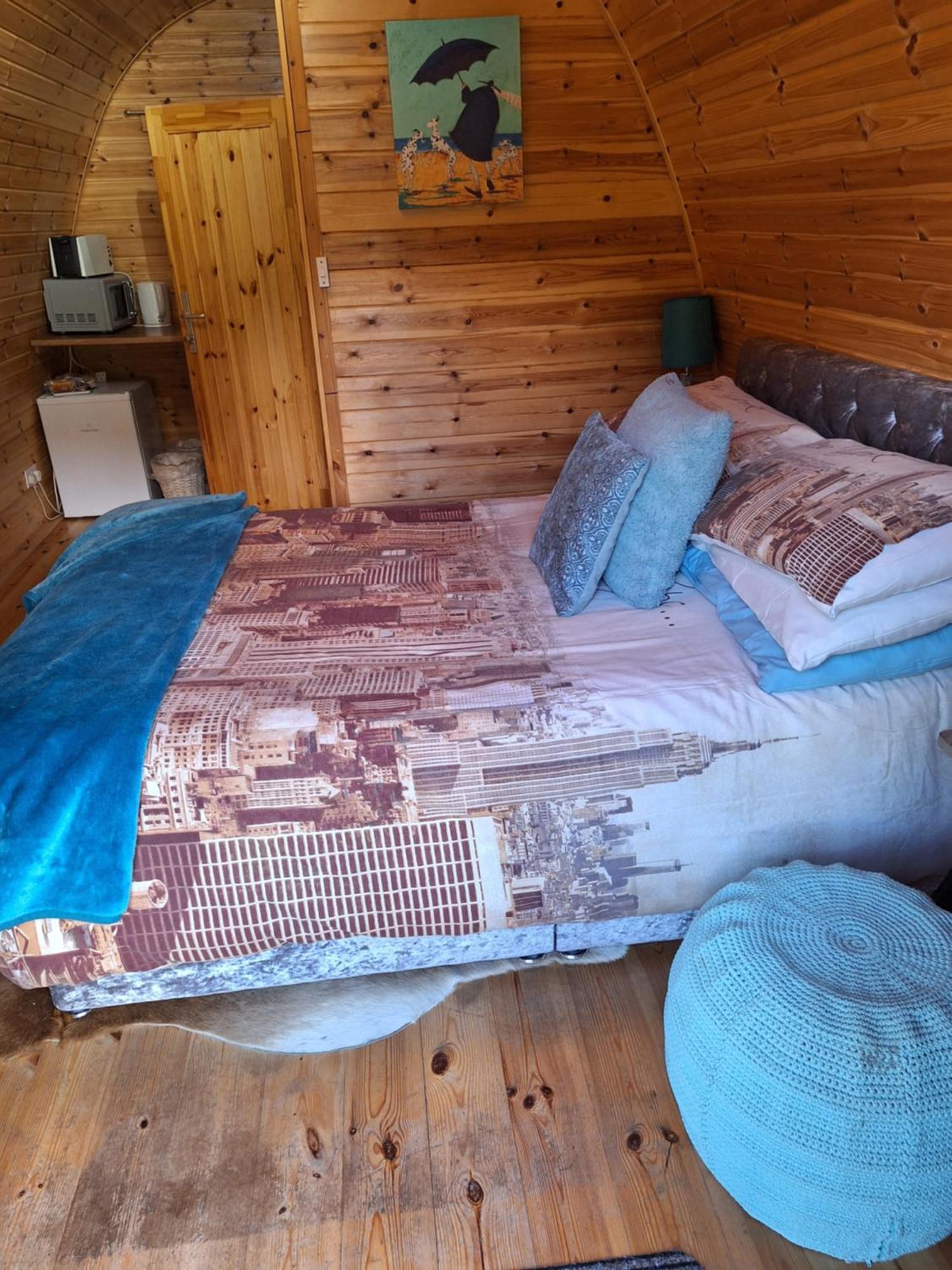 Log Cabin Kells  Luaran gambar