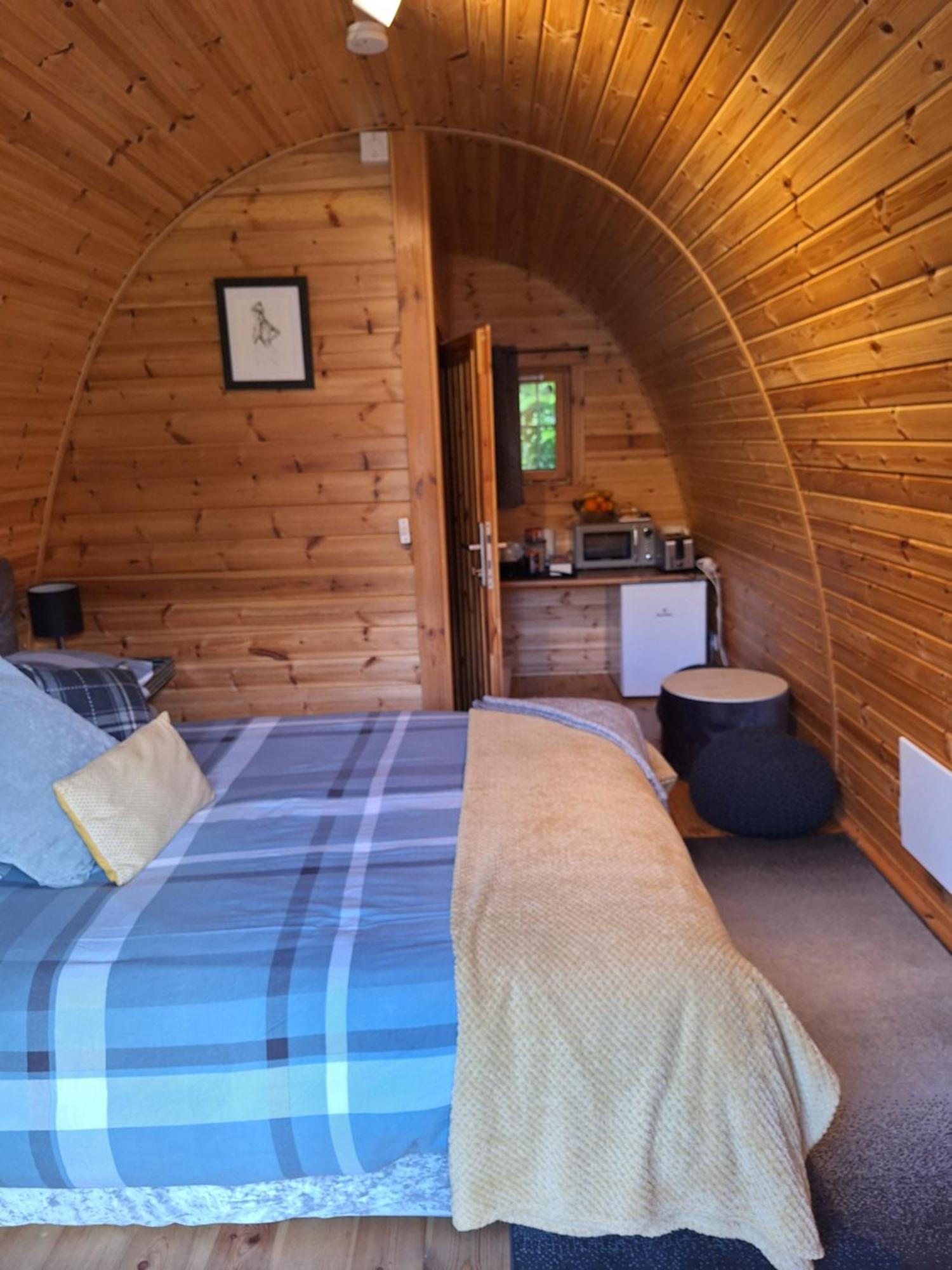 Log Cabin Kells  Luaran gambar
