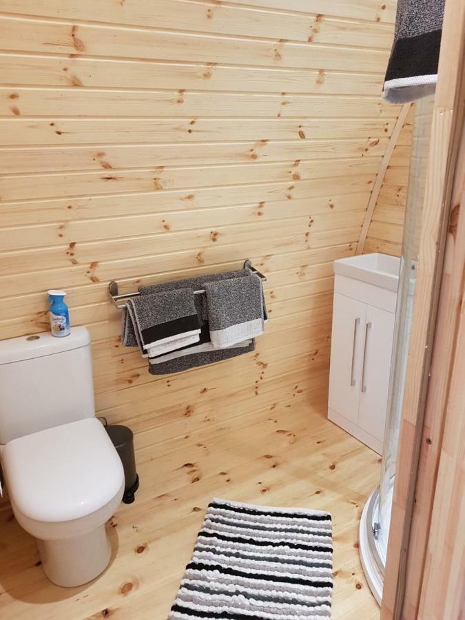 Log Cabin Kells  Luaran gambar