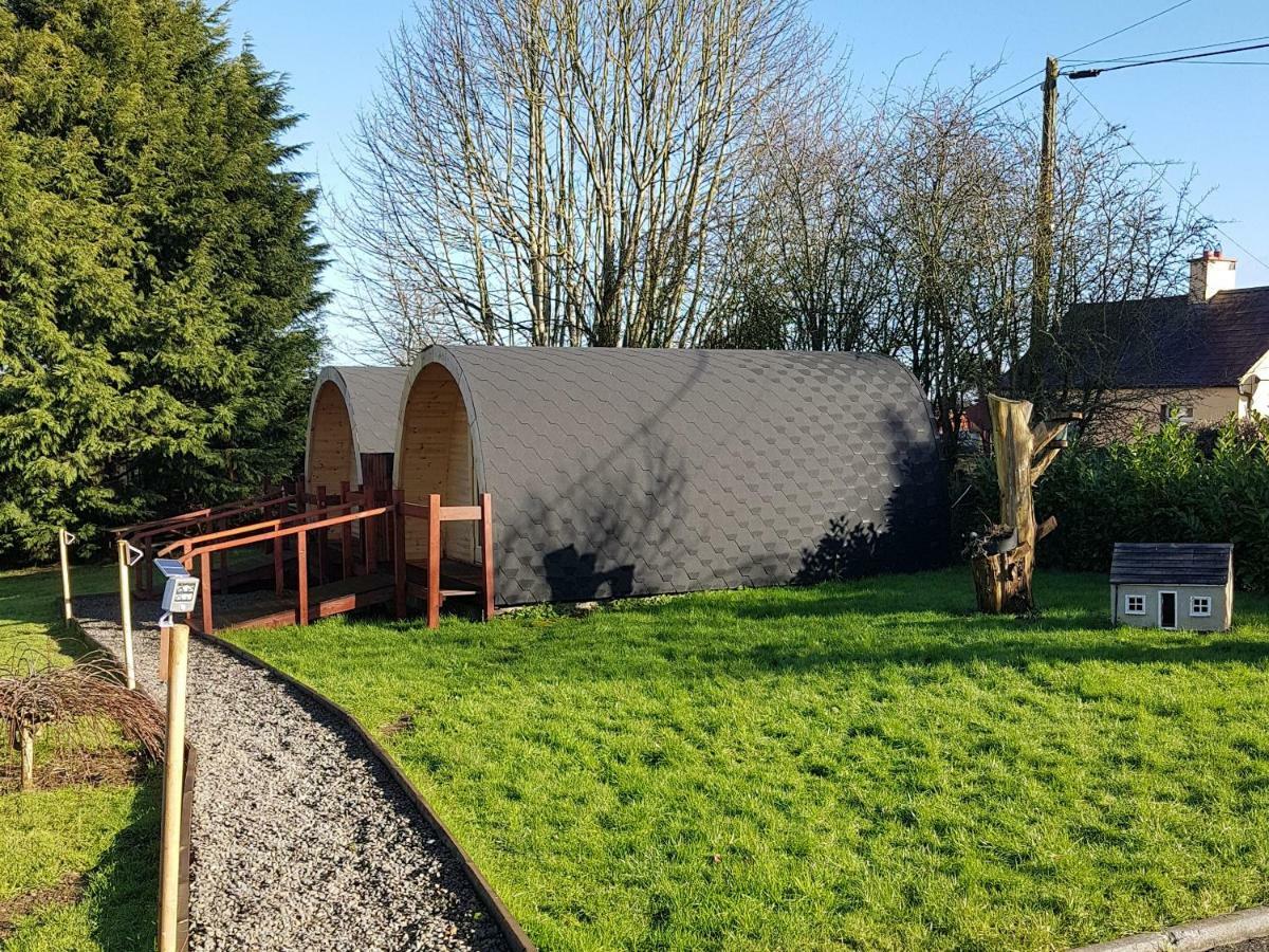 Log Cabin Kells  Luaran gambar